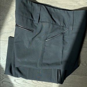 Alice + Olivia Slacks Size 8.